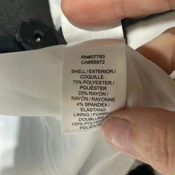 Laundry by Shelli Segal - Picture 5 of 6